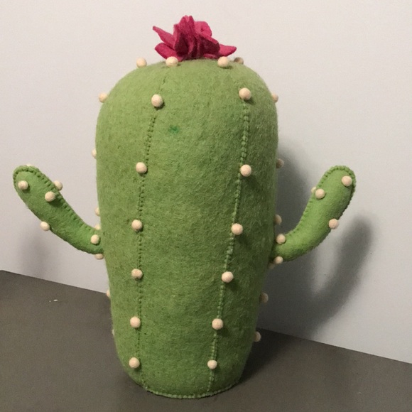 Cactus Felt Decor - Picture 4 of 4